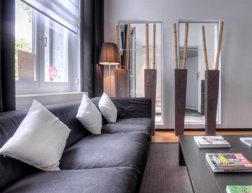 Hotel St James Mons Kültér fotó
